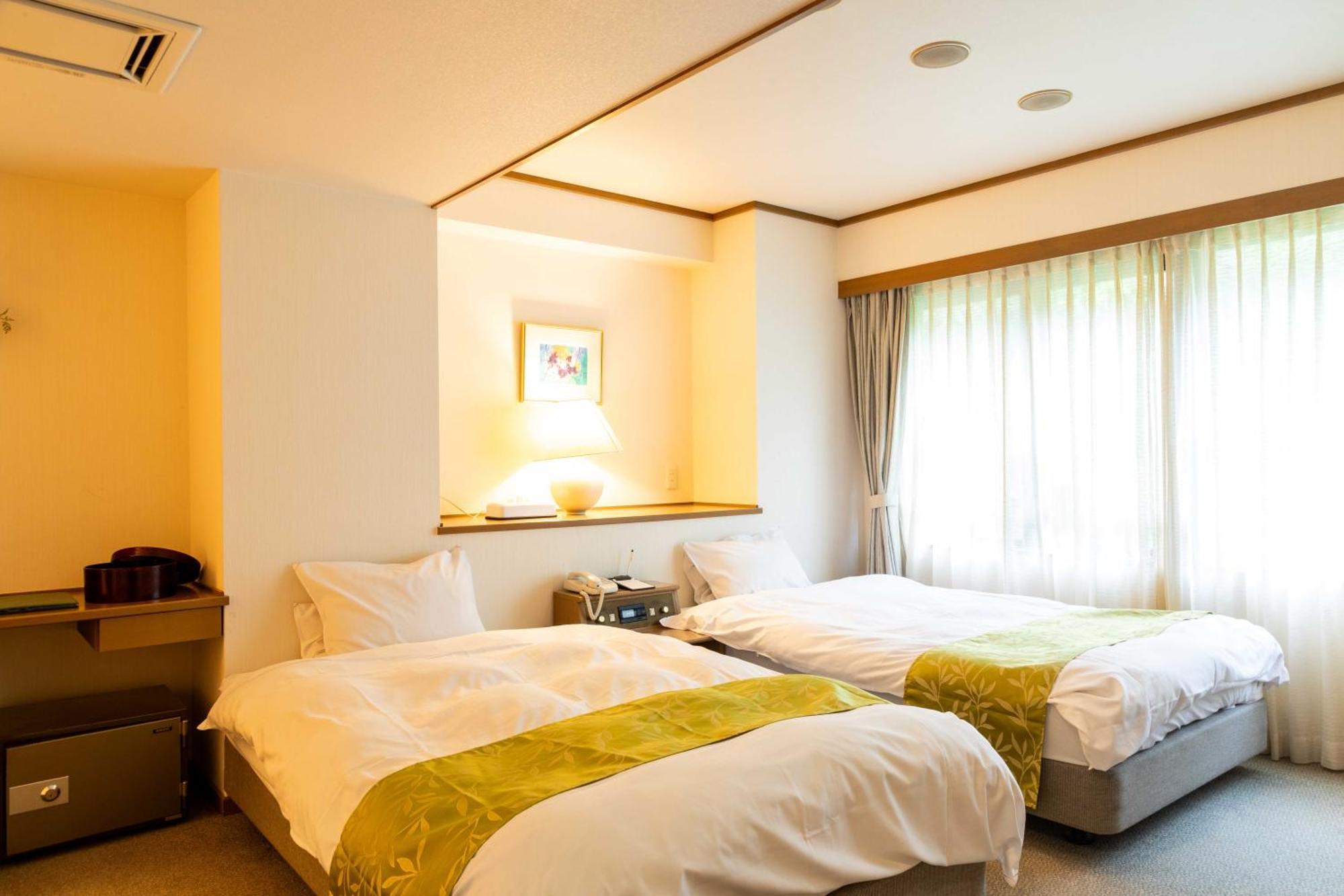 Suizansou Hotel Toyooka  Bagian luar foto